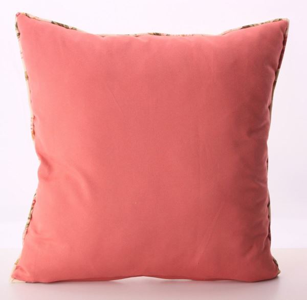 KOTON PEMBE ÇİÇEKLER DEKORATİF YASTIK KILIFI resmi