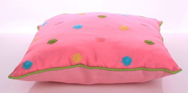 KETEN PEMBE ÇİÇEKLER NAKIŞLI KIRLENT YASTIK KILIFI resmi