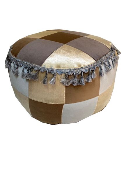 YASTIKMİNDER KADİFE BEJ KAHVE MAVİ ÇAPI 55 cm YÜKSEKLİK 35 cm YAMALI AYAK PUFU resmi