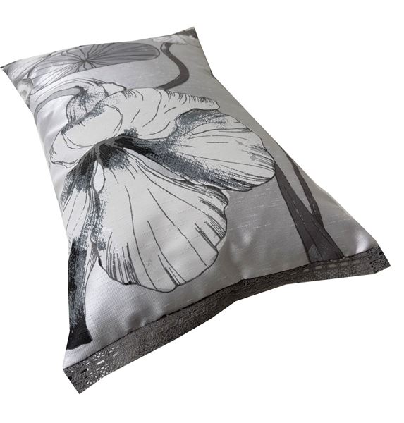 ŞANTUK TAFTA DANTEL AKSESUARLI 30X46 CM KIRLENT YASTIK KILIFI resmi
