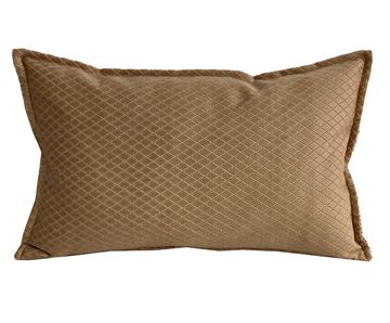 Resim KADİFE KUMAŞ KARAMEL BEJ BAKLAVA DESENLİ 54X34 cm KIRLENT YASTIK KILIFI